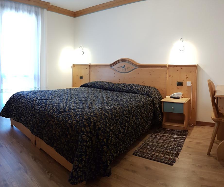 Villa Elena B&B Hotel ซานมาร์ตีโนดีกัสตรอสซา ภายนอก รูปภาพ