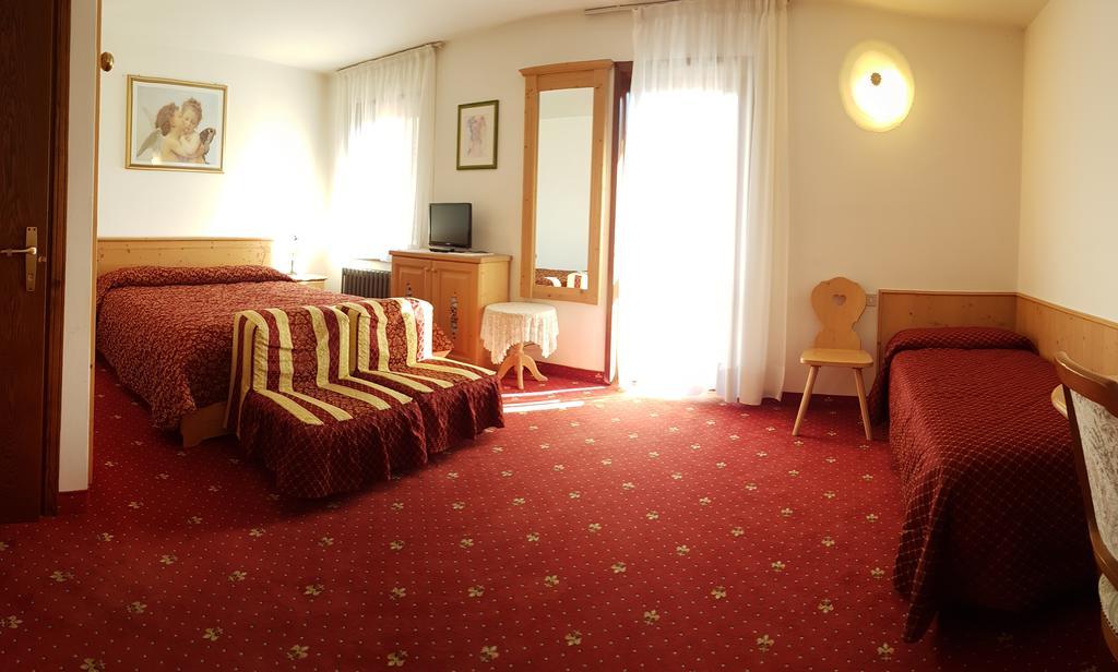 Villa Elena B&B Hotel ซานมาร์ตีโนดีกัสตรอสซา ภายนอก รูปภาพ